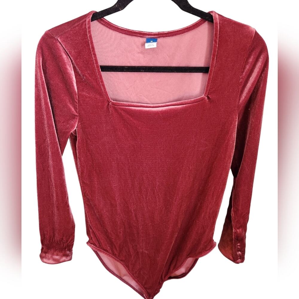 Old Navy Bodysuit Medium Velvet Square Neck Long Sleeve Burgundy‎ Top Blouse
